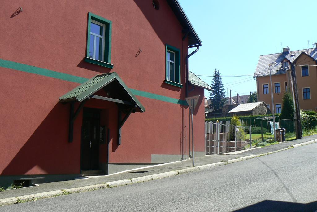Penzion Na Vapence Ліберець Екстер'єр фото