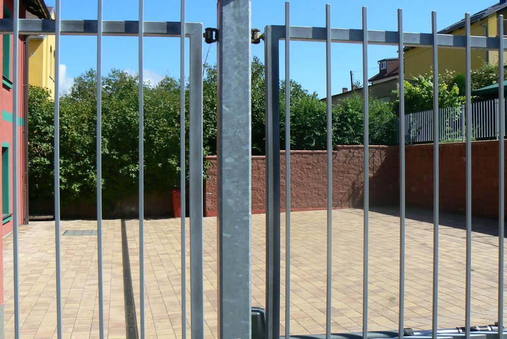 Penzion Na Vapence Ліберець Екстер'єр фото